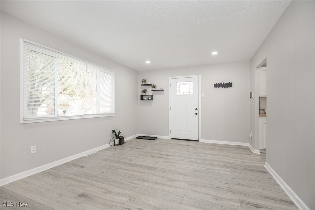 1076 Hardesty Boulevard Akron OH 44320