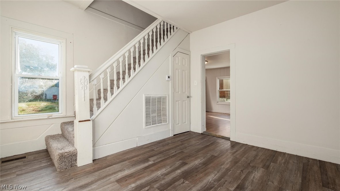 40 James Street Roseville OH 43777