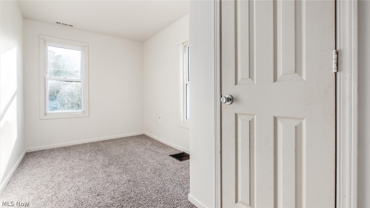 40 James Street Roseville OH 43777