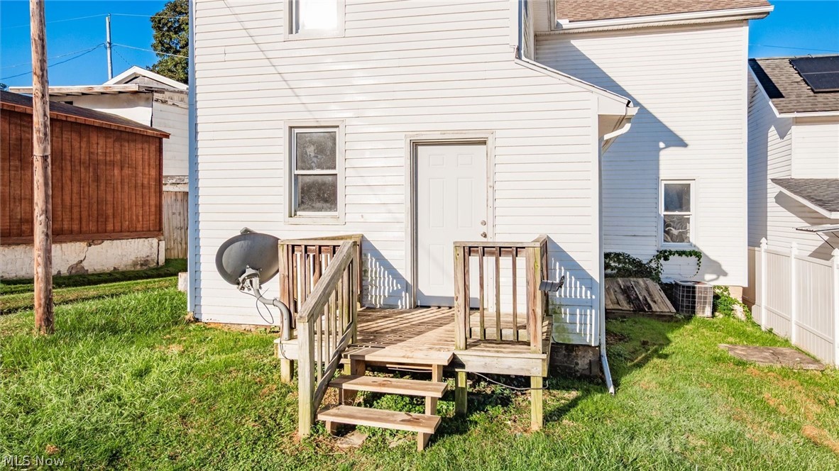 40 James Street Roseville OH 43777