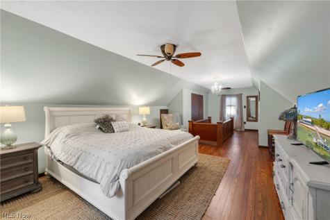 33 Warner Street Seville OH 44273