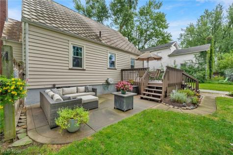 33 Warner Street Seville OH 44273