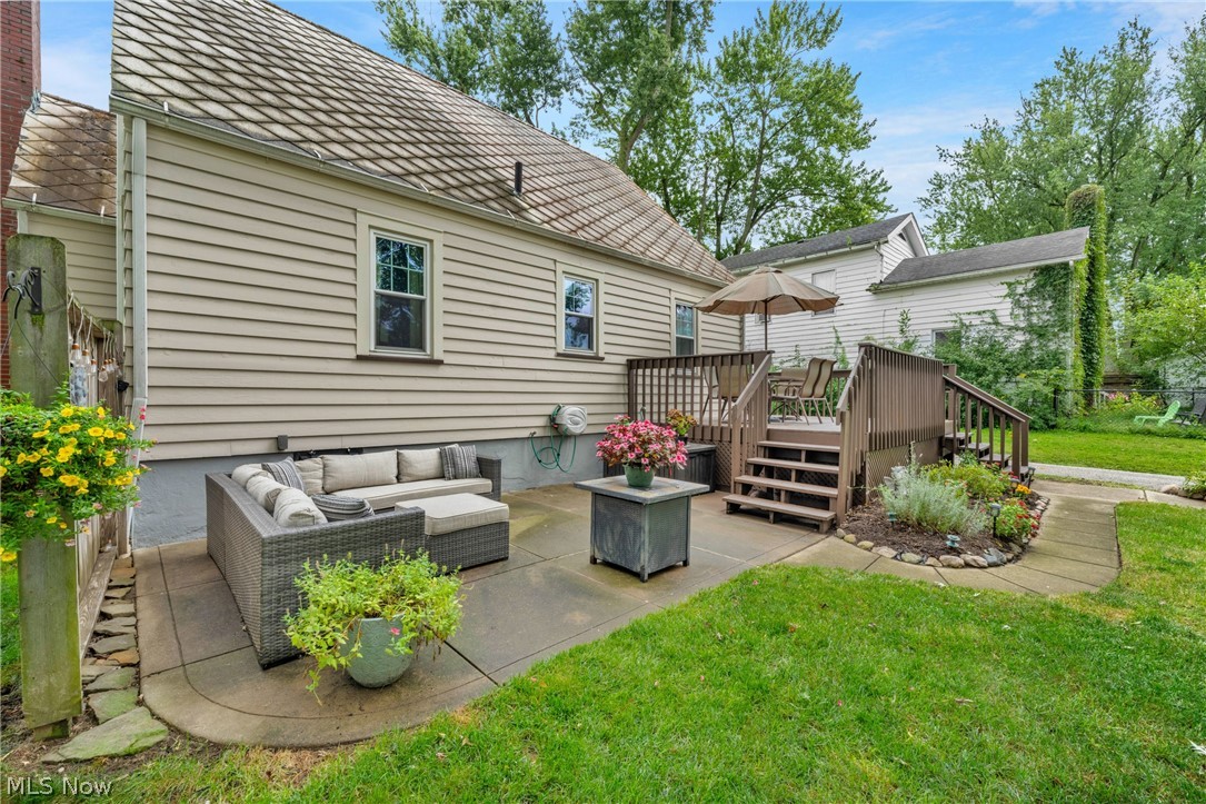 33 Warner Street Seville OH 44273