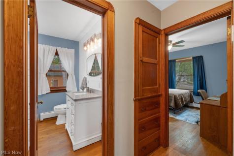 33 Warner Street Seville OH 44273
