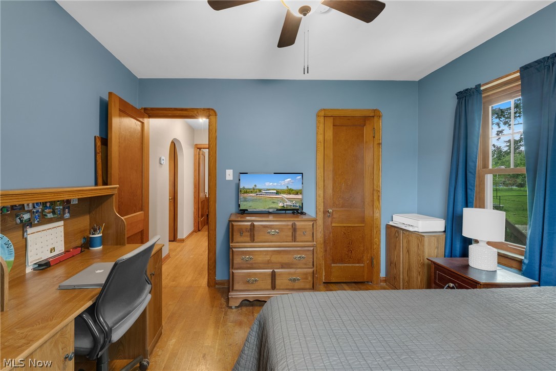 33 Warner Street Seville OH 44273