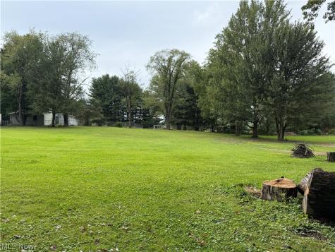 33 Warner Street Seville OH 44273