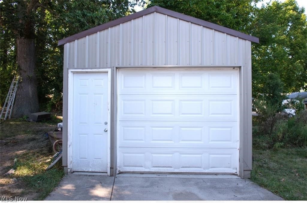 531 Audrey Lane Struthers OH 44471