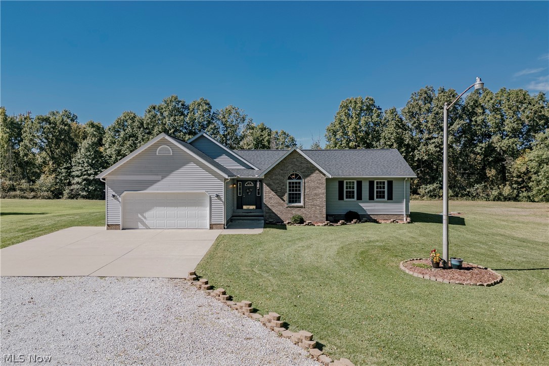 15705 Lowe Road NE Alliance OH 44601
