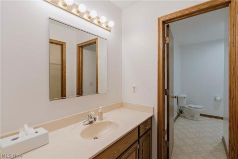 15705 Lowe Road NE Alliance OH 44601