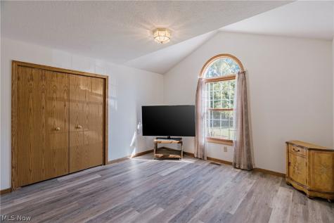 15705 Lowe Road NE Alliance OH 44601