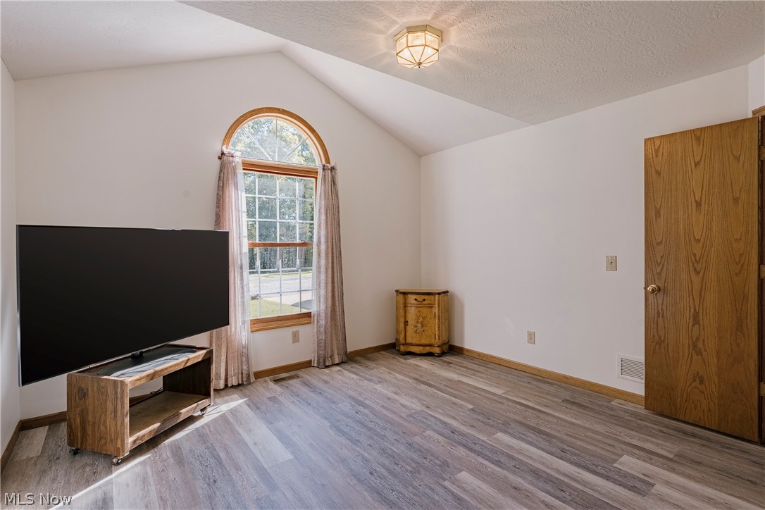 15705 Lowe Road NE Alliance OH 44601