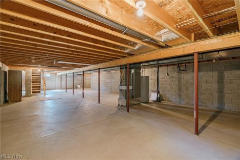 15705 Lowe Road NE Alliance OH 44601
