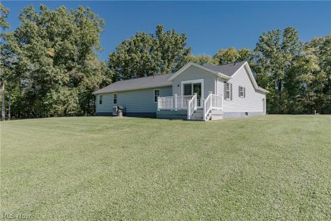 15705 Lowe Road NE Alliance OH 44601