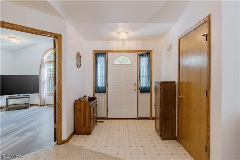 15705 Lowe Road NE Alliance OH 44601