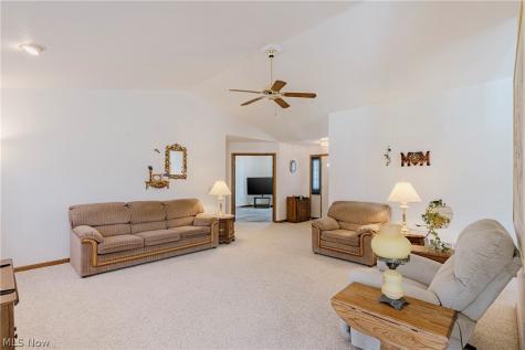 15705 Lowe Road NE Alliance OH 44601
