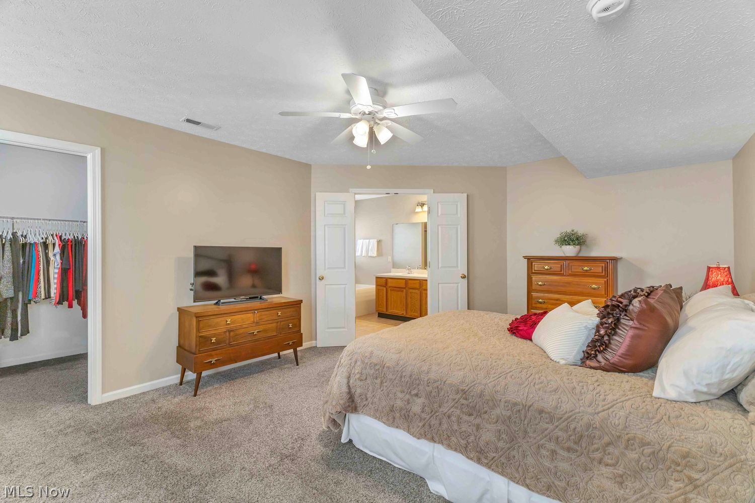 37050 Danforth Court North Ridgeville OH 44039