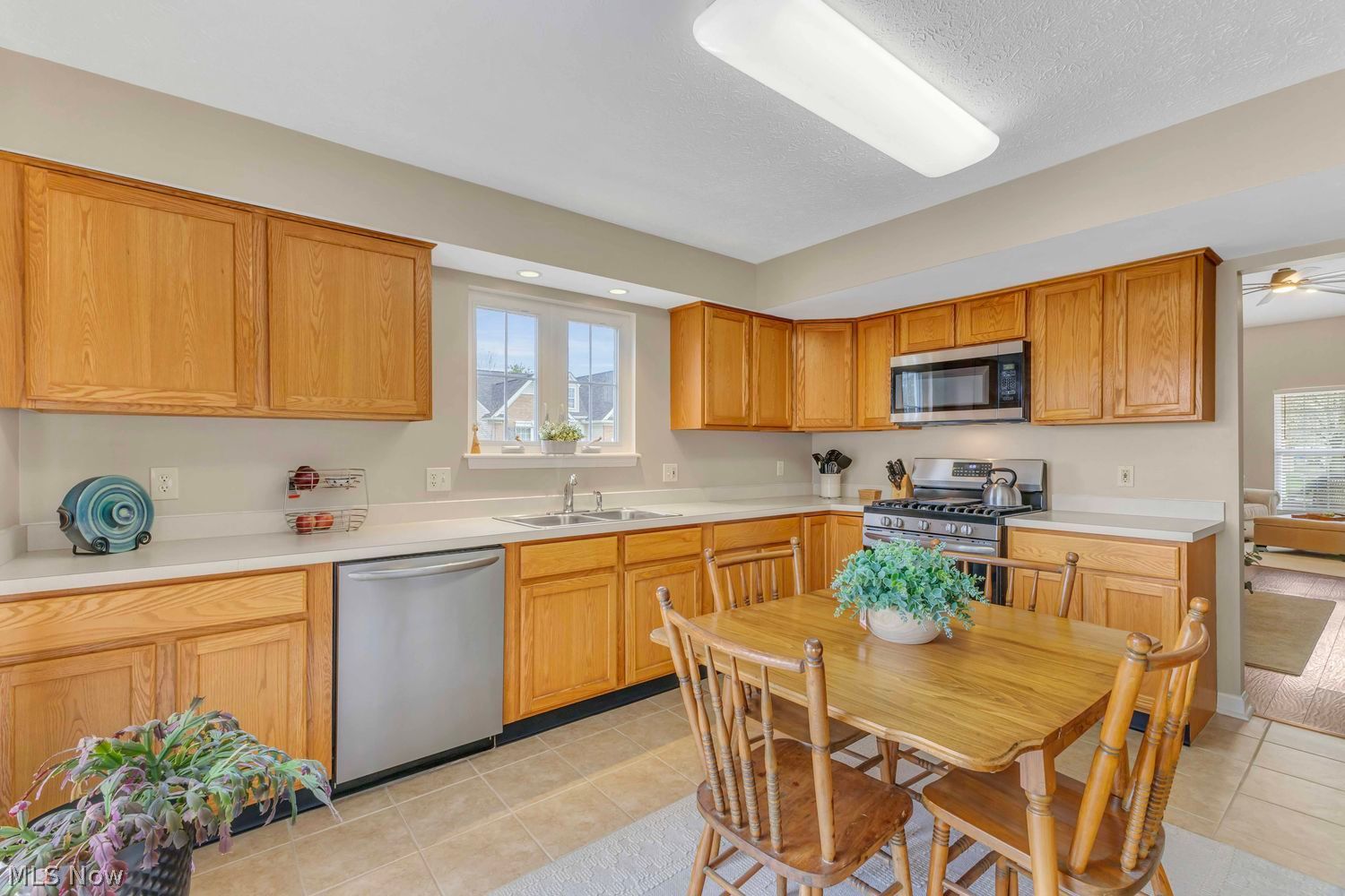 37050 Danforth Court North Ridgeville OH 44039