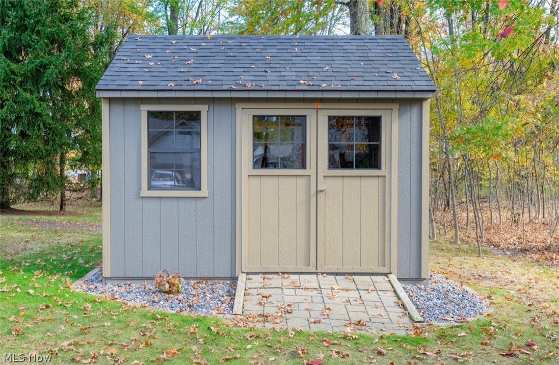 222 Lucretia Lane Columbiana OH 44408