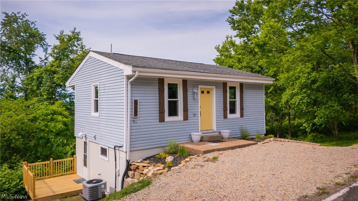 57087 Ferryview Road Martins Ferry OH 43935