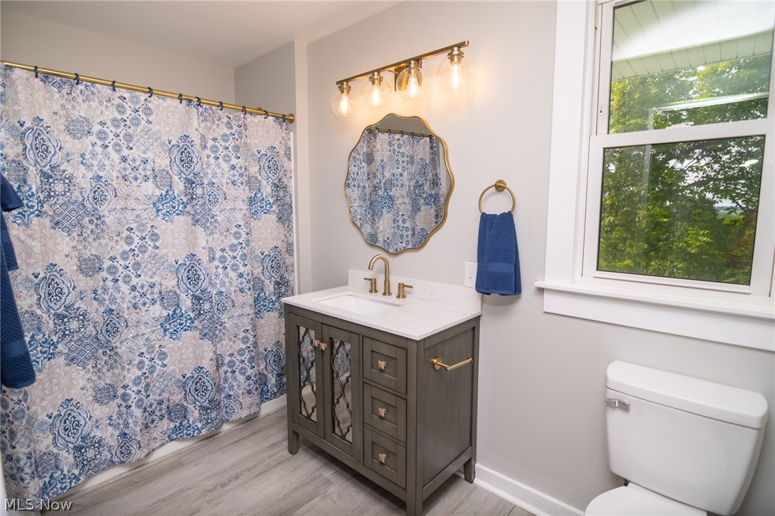 57087 Ferryview Road Martins Ferry OH 43935