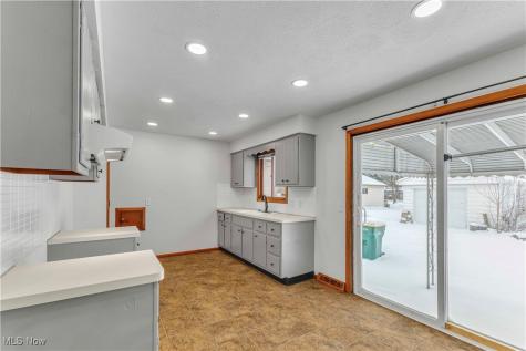 14808 James Avenue Maple Heights OH 44137