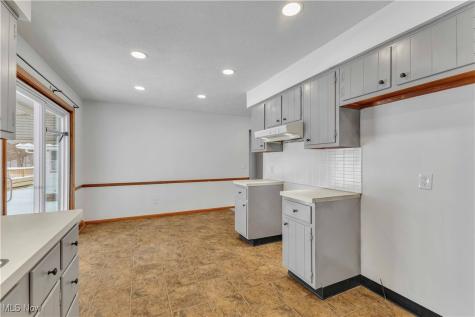 14808 James Avenue Maple Heights OH 44137
