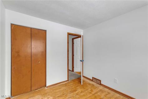 14808 James Avenue Maple Heights OH 44137