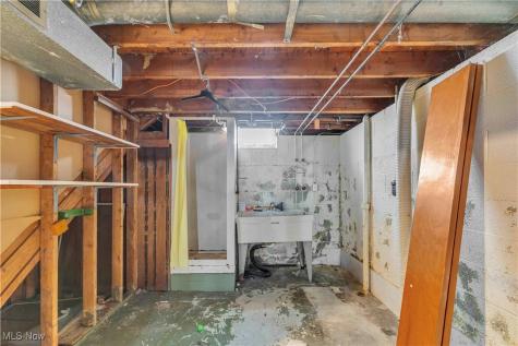 14808 James Avenue Maple Heights OH 44137