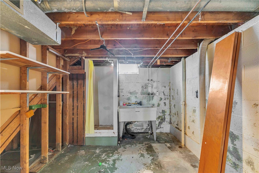 14808 James Avenue Maple Heights OH 44137