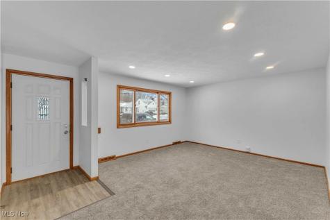 14808 James Avenue Maple Heights OH 44137