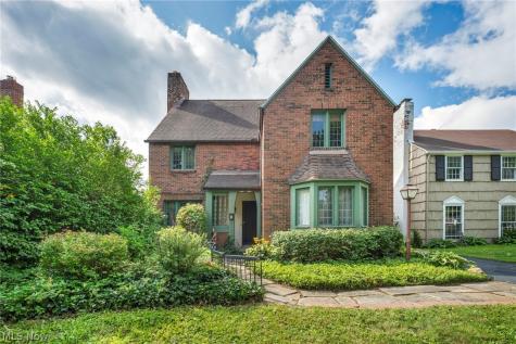 18126 Lomond Boulevard Shaker Heights OH 44122