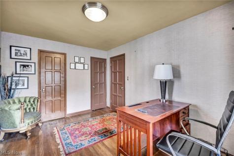 18126 Lomond Boulevard Shaker Heights OH 44122