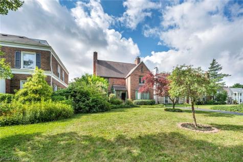 18126 Lomond Boulevard Shaker Heights OH 44122