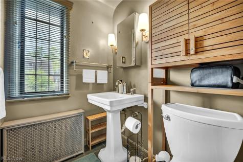 18126 Lomond Boulevard Shaker Heights OH 44122