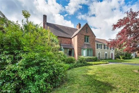 18126 Lomond Boulevard Shaker Heights OH 44122