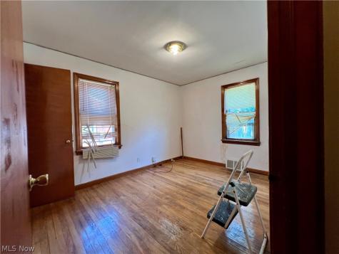 21670 Ivan Avenue Euclid OH 44123
