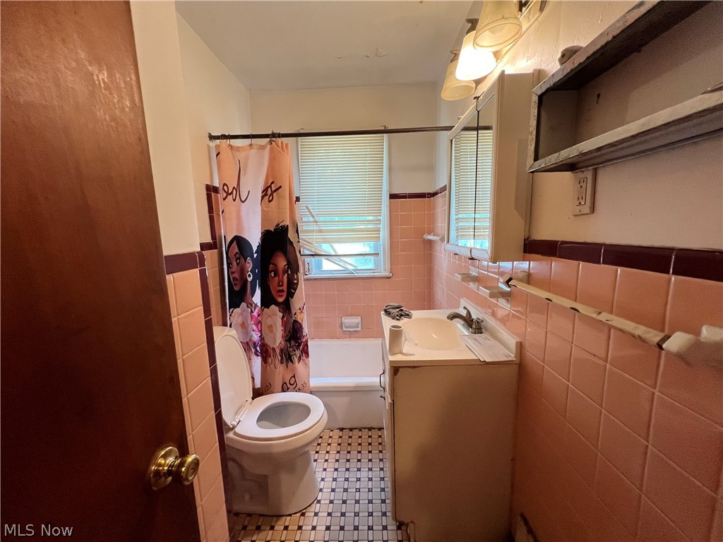21670 Ivan Avenue Euclid OH 44123