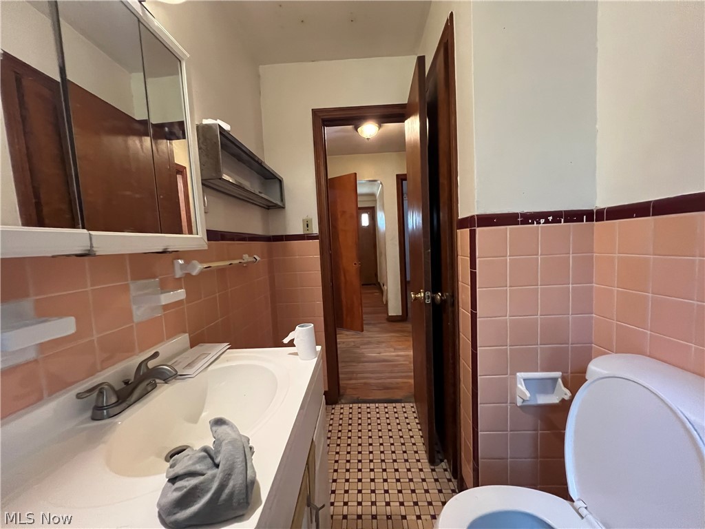 21670 Ivan Avenue Euclid OH 44123
