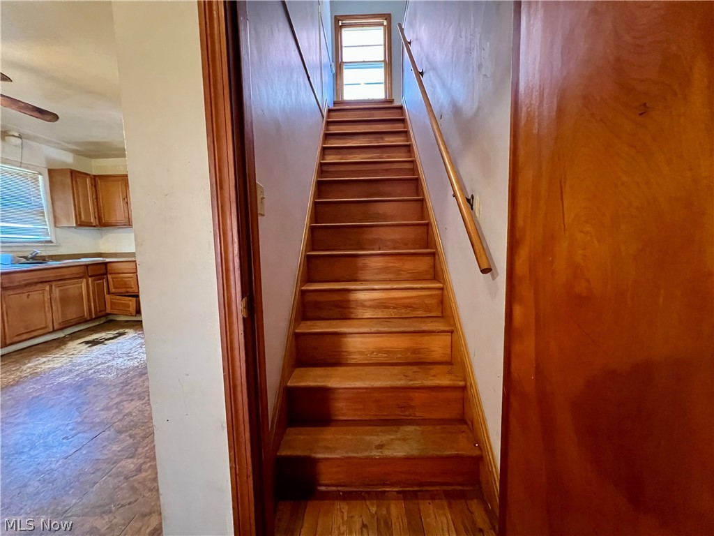 21670 Ivan Avenue Euclid OH 44123