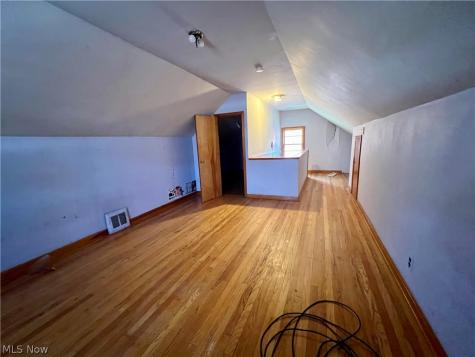 21670 Ivan Avenue Euclid OH 44123