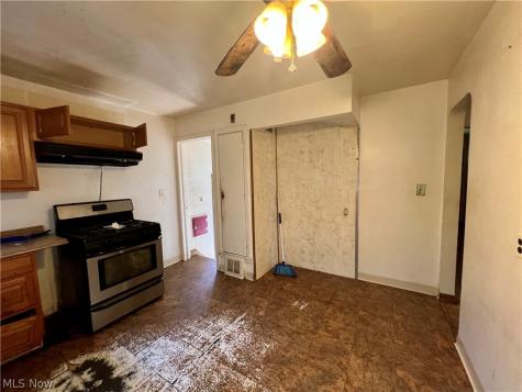 21670 Ivan Avenue Euclid OH 44123