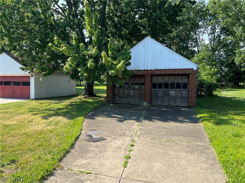 21670 Ivan Avenue Euclid OH 44123