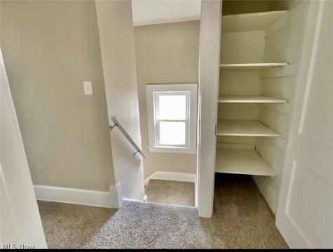 569 Barwell Street Akron OH 44303