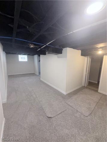 569 Barwell Street Akron OH 44303