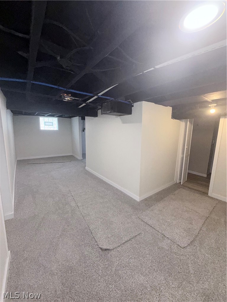 569 Barwell Street Akron OH 44303
