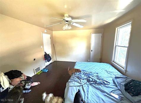 17604 Walden Avenue Cleveland OH 44128