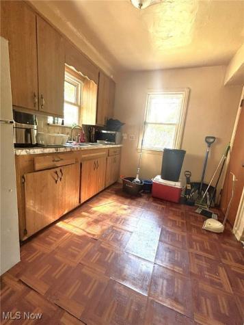 17604 Walden Avenue Cleveland OH 44128