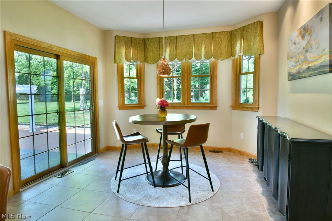 9216 Warren Painesville Road North Bloomfield OH 44450