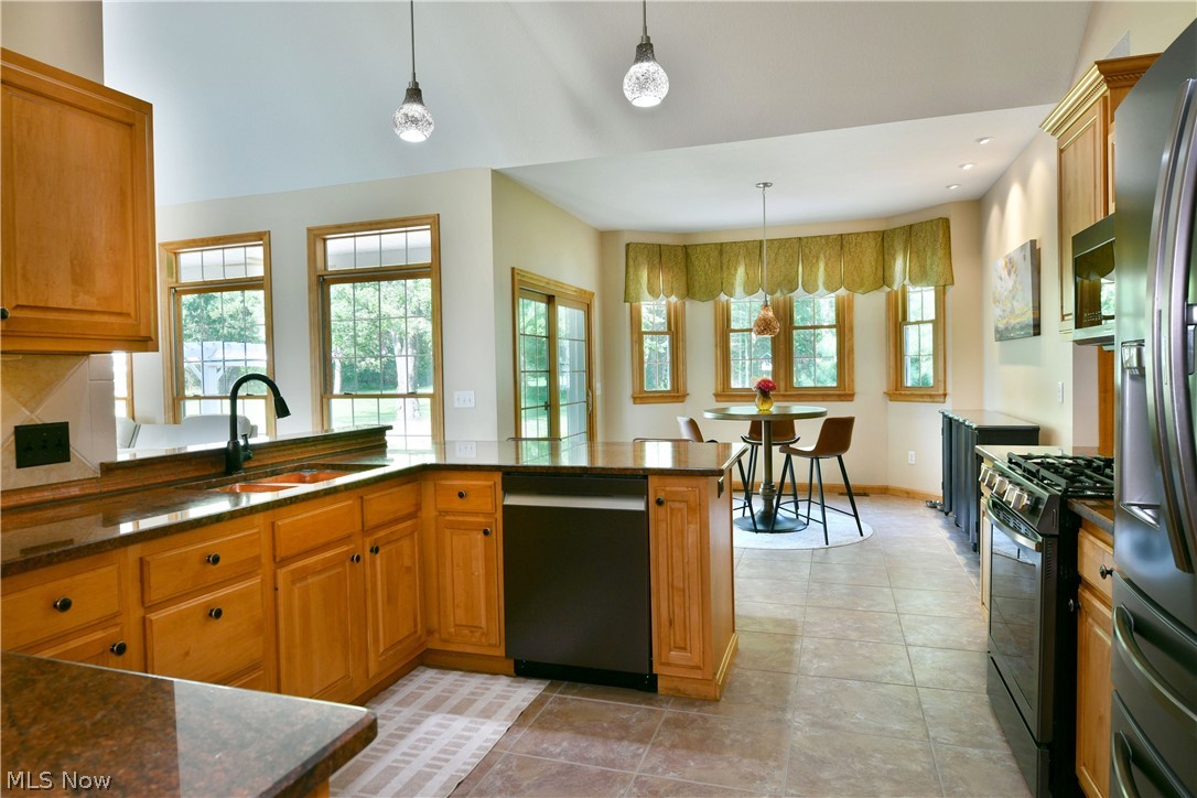 9216 Warren Painesville Road North Bloomfield OH 44450