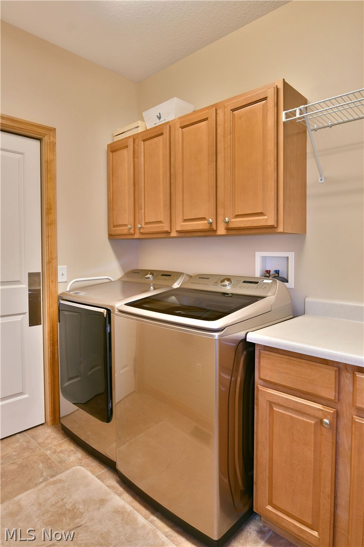 9216 Warren Painesville Road North Bloomfield OH 44450